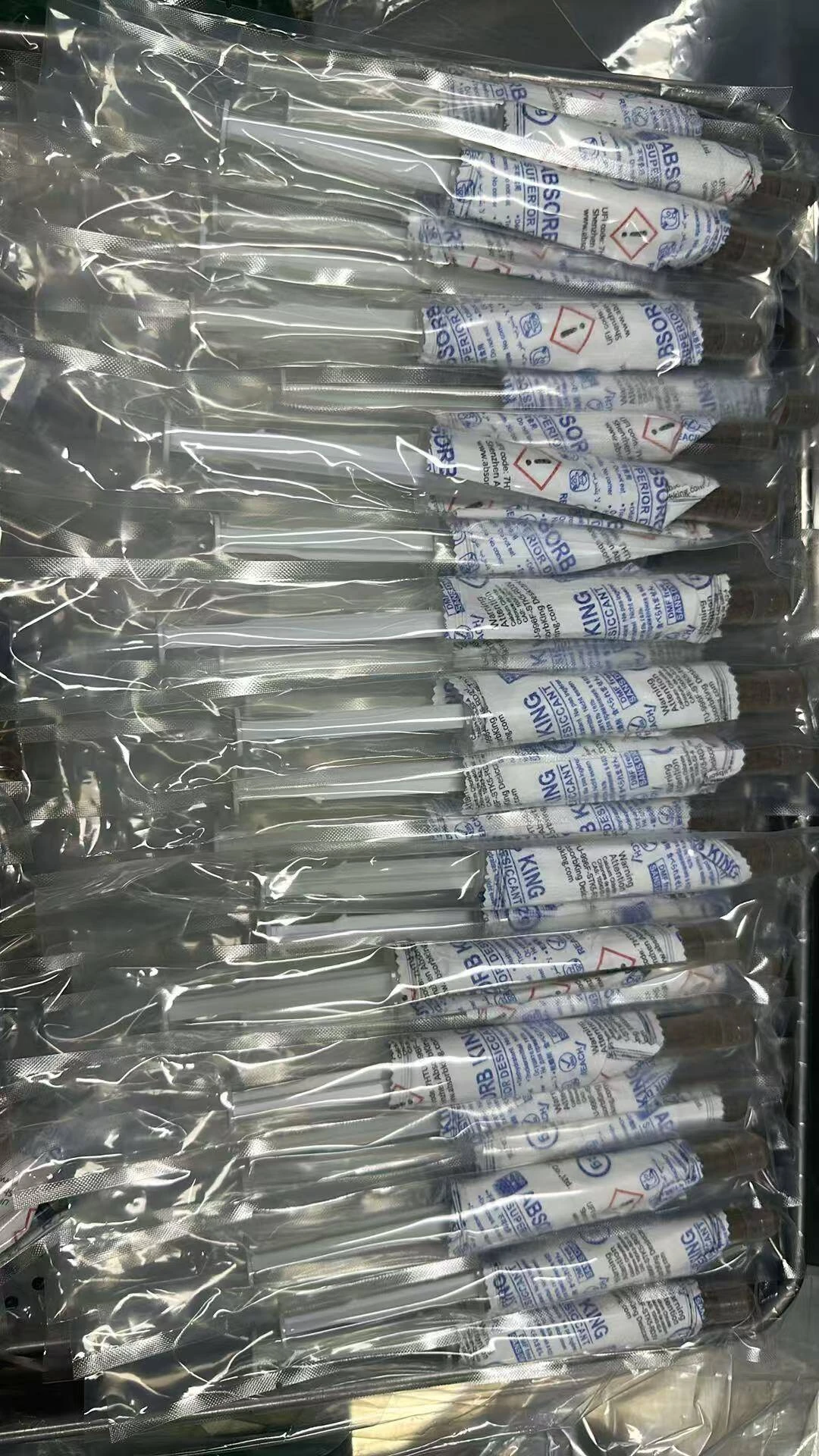 Penggunaan desiccant dalam kemasan produk antibakteri